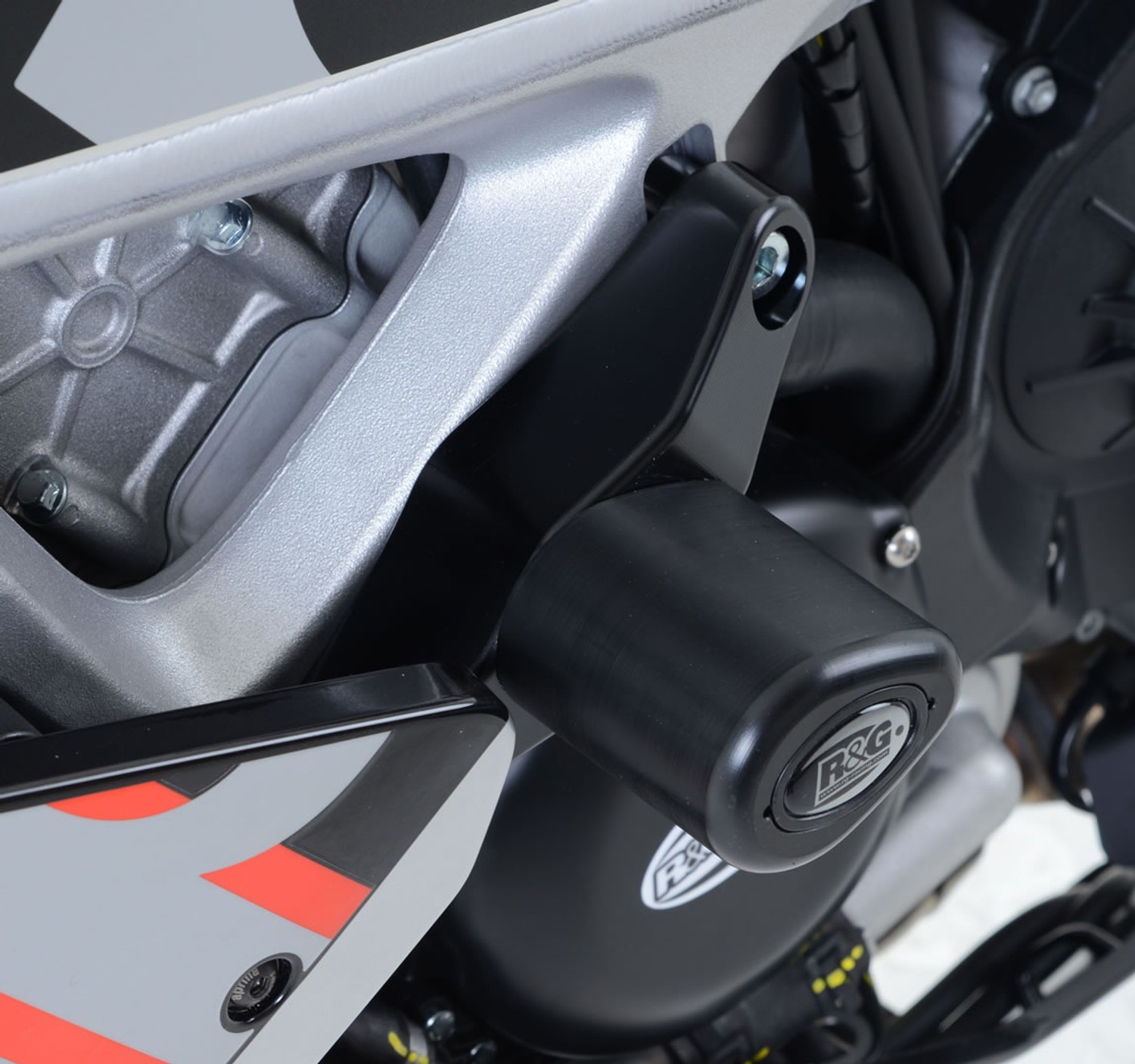 R&G Racing Aero Crash Protectors for Aprilia RSV4 R '15-'20, RSV4 Factory '15-'18, RSV4 RR '15-'22, RSV4 RF/RSV4 1100 Factory '19-'20, V4 Tuono 1000 '11-'18 R&G Racing Aero Crash Protectors for Aprilia RSV4 R '15-'20, RSV4 Factory '15-'18, RSV4 RR '15-'22, RSV4 RF/RSV4 1100 Factory '19-'20, V4 Tuono 1000 '11-'18